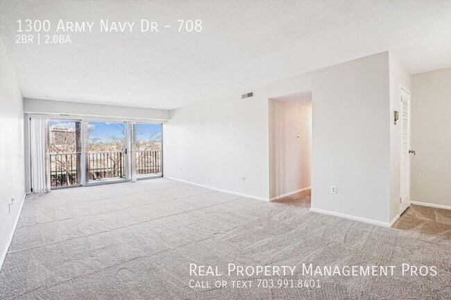 Foto del edificio - 1300 Army Navy Dr