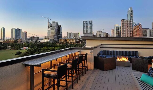 Building Photo - Elegant 2-Bedroom Apartments: Where Conven...