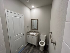 Building Photo - 11595 Persimmon St