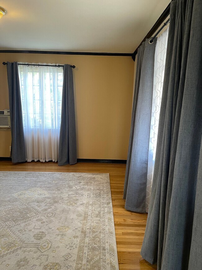 Foto del edificio - 1431.5 Allen Ave