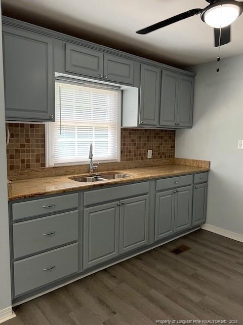 Foto del edificio - 6501 Carloway Dr
