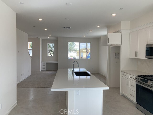 Foto del edificio - 11456 Artesia Blvd