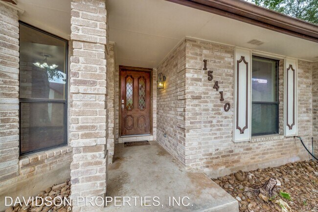 Building Photo - 3 br, 2 bath House - 15410 Circle Path St