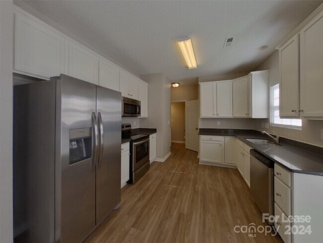 Building Photo - 2118 Taras Trace Dr