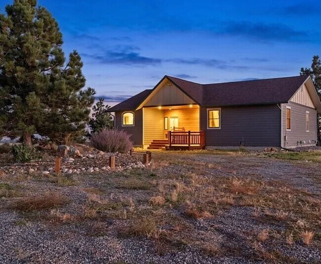 Foto del edificio - Private 19-Acre Retreat Minutes from Billings & Laurel