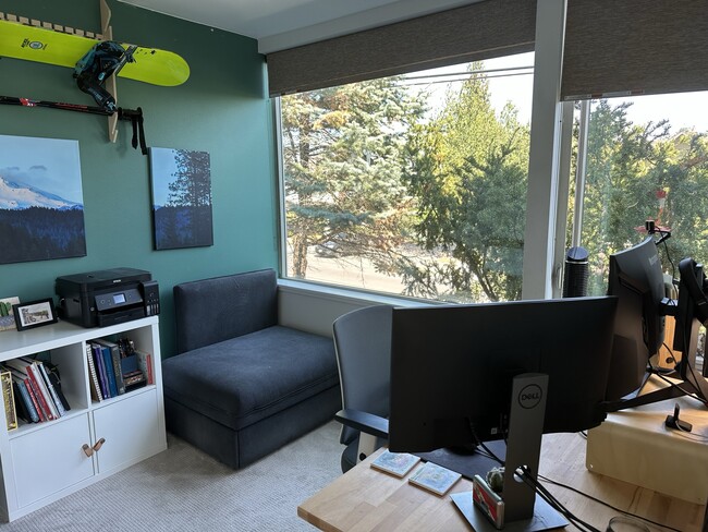 Foto del edificio - 7359 24th Ave NW