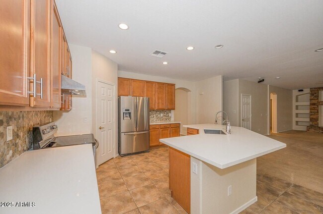 Foto del edificio - 8781 W Hayward Ave