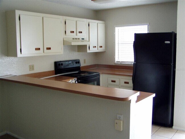 Foto del edificio - 25100 Sandhill Blvd
