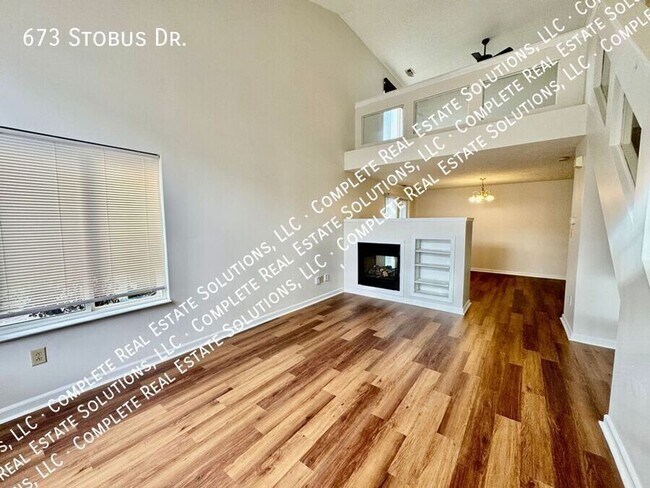 Foto del edificio - 673 Stobus Dr