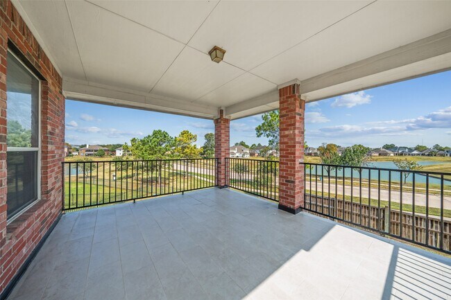 Building Photo - 23010 Prairie Lake court