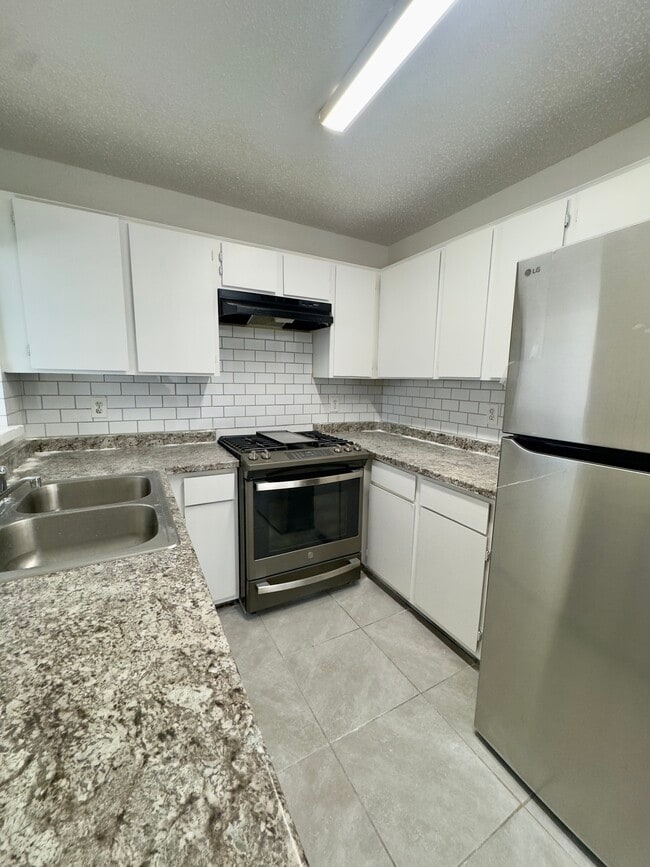 Building Photo - 7409 Tierra Verde Dr