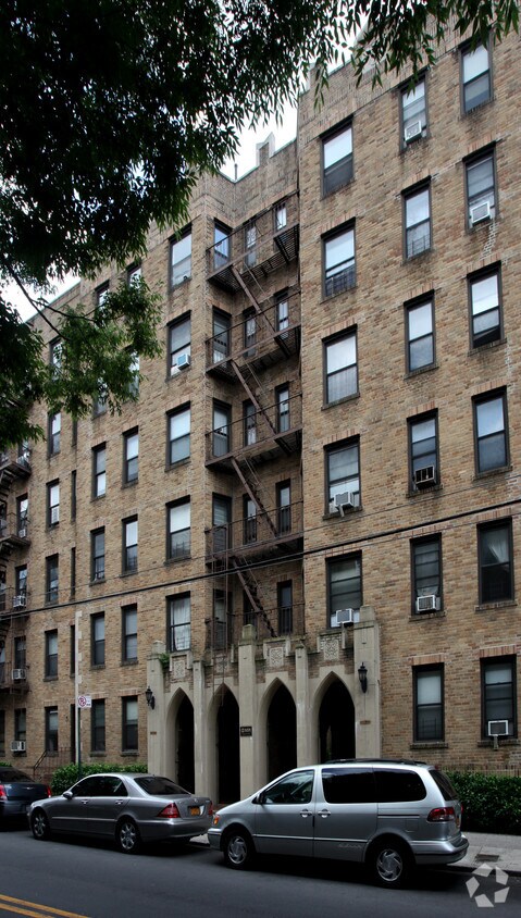 Primary Photo - 144-32 35th Ave