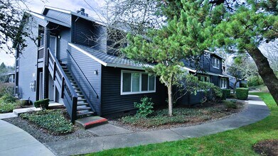 Building Photo - 9380 SW 146th Terrace