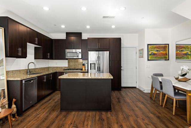 Building Photo - 2444 Aperture Cir