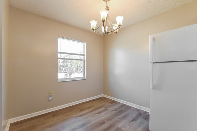 Foto del edificio - 1608 Gattis Dr