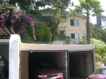 Building Photo 1 - Silverlake Triplex