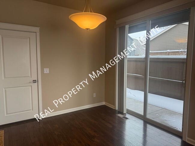 Building Photo - Great Home with Community Amenities