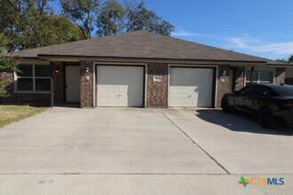 911 Brookview Dr