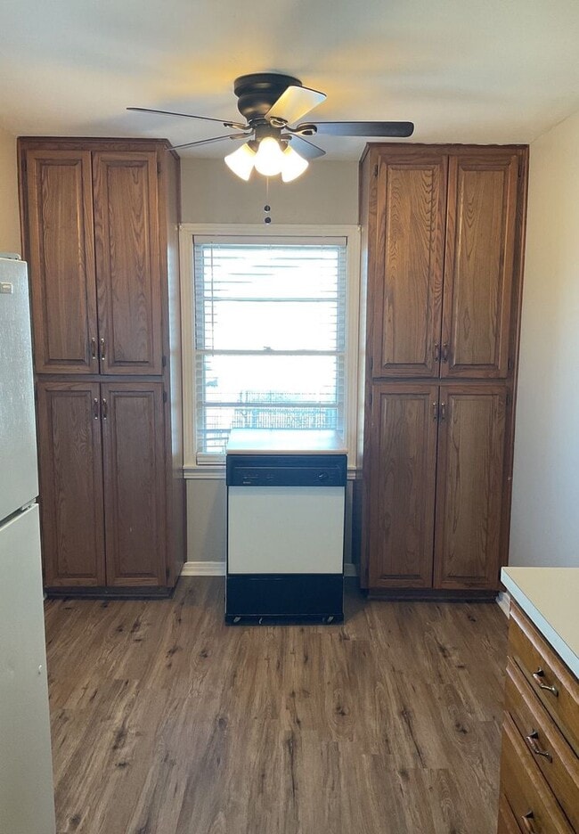 Building Photo - 920 Fannin Loop