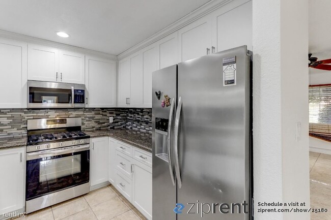 Building Photo - 4 br, 2 bath House - 1653 Robin Hood Ct, S...