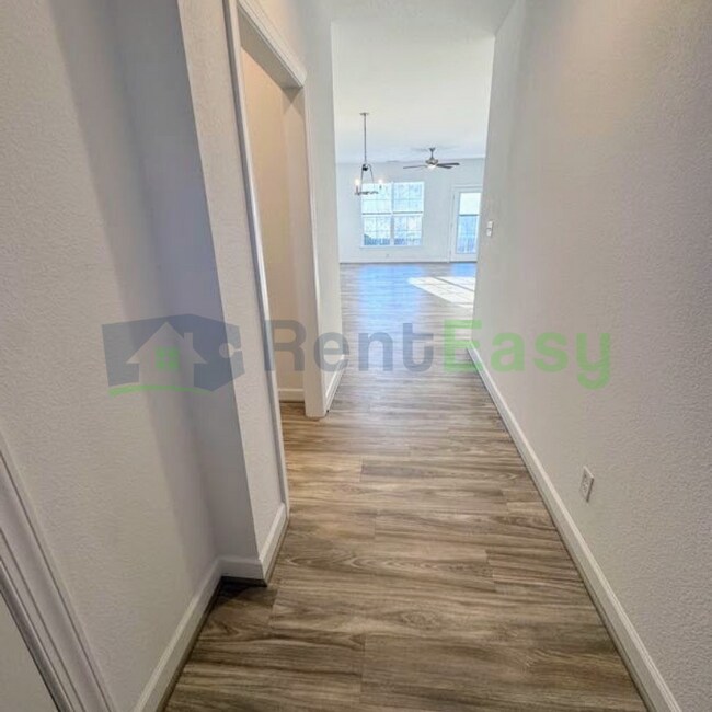 Foto del edificio - 1229 Parkely Drive