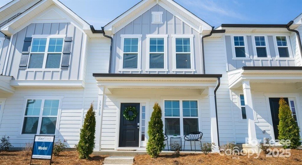 Foto principal - 10207 Guardian Dr