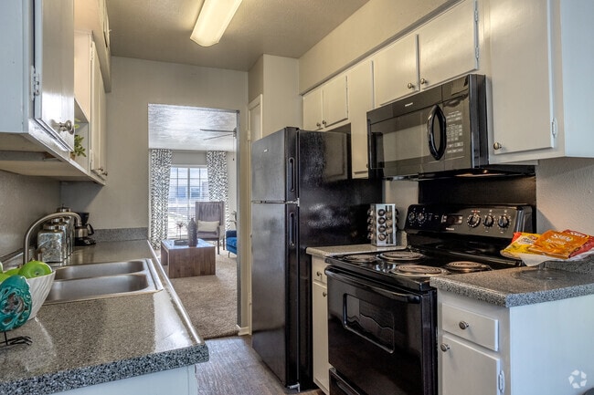 B1 - Kitchen - Lockwood Heights