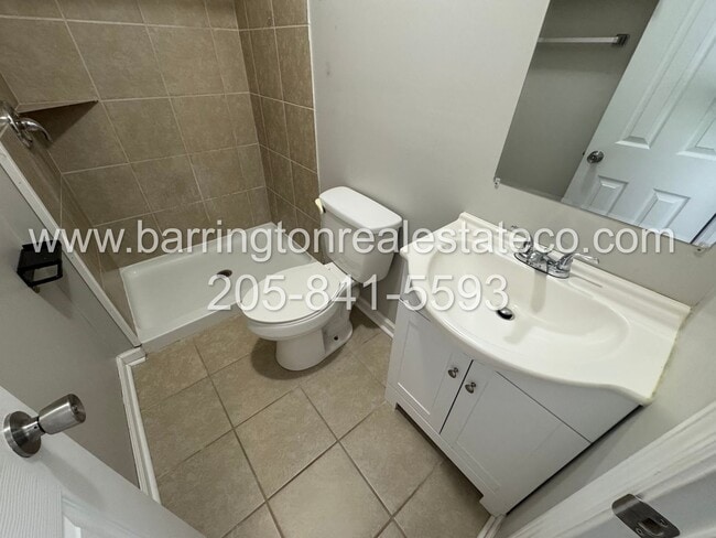 Building Photo - 153 2nd St SE