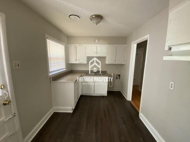 Building Photo - 5324 Lochinvar Rd