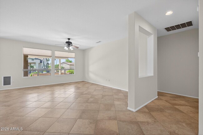 Foto del edificio - 15243 W Camino Estrella Dr