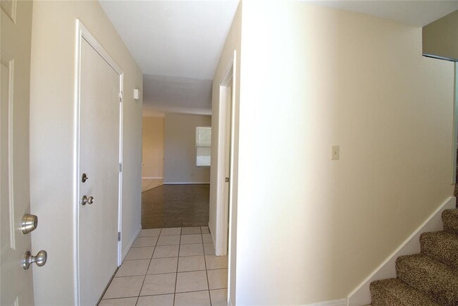 Building Photo - 6489 Hart Ln