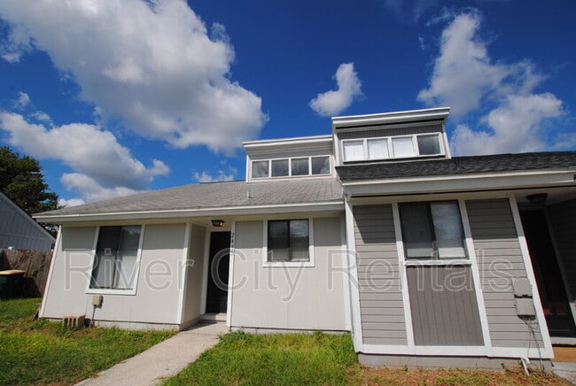Photo - 2430 N Seabury Pl Townhome