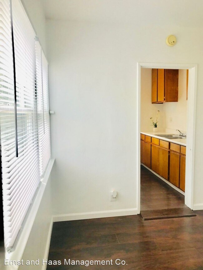 Foto del edificio - 124-128 Elm Ave