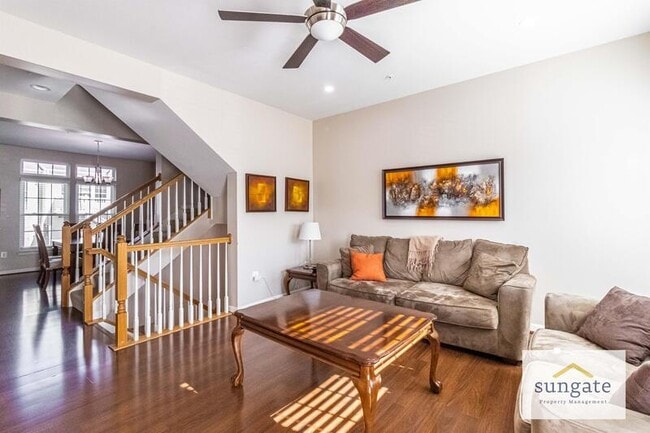 Building Photo - 7526 Helston Ct