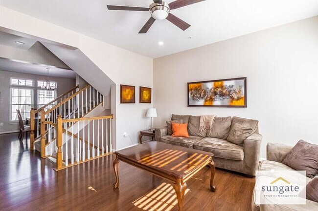 Foto del edificio - 7526 Helston Ct