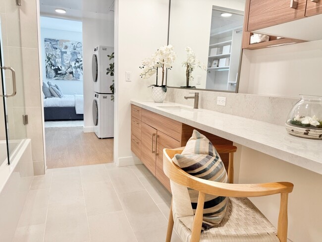 Building Photo - 8900 Ramsgate Ave