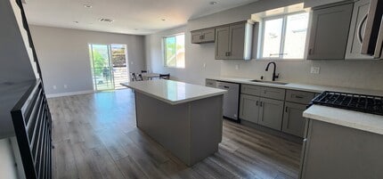 Building Photo - 1236 Normandie Ave