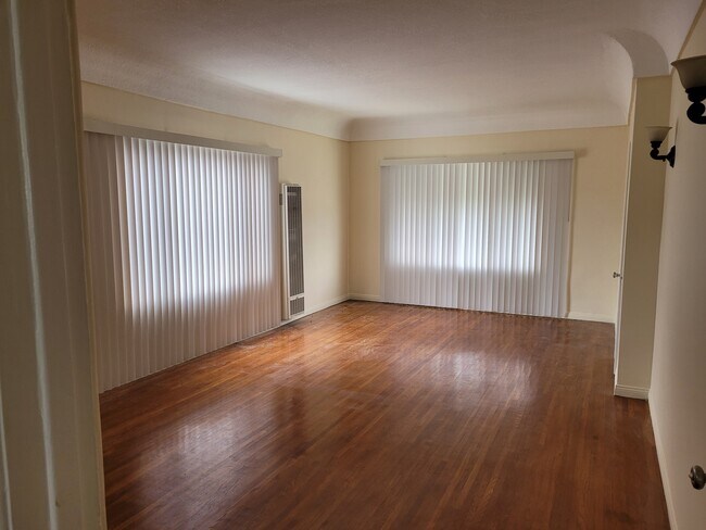Foto del edificio - 3917 E Mayfield St