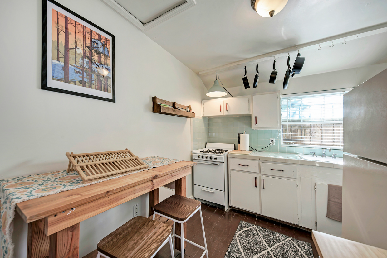 Foto principal - 2105 E 20th St