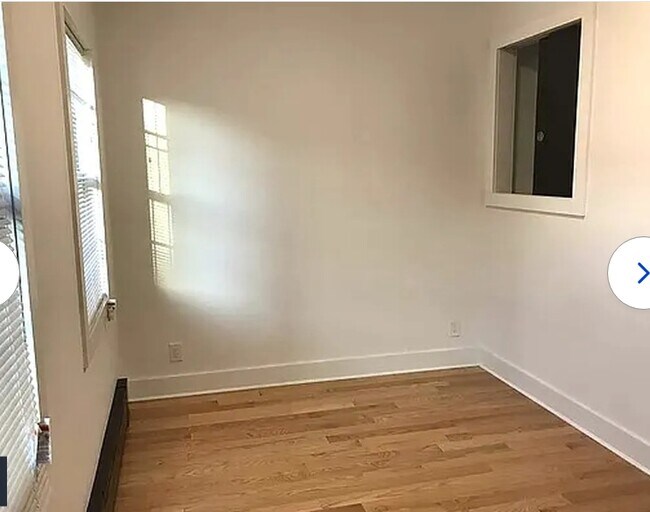 Foto del edificio - 3427 33rd St