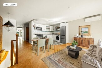 Building Photo - 1079 Bergen St