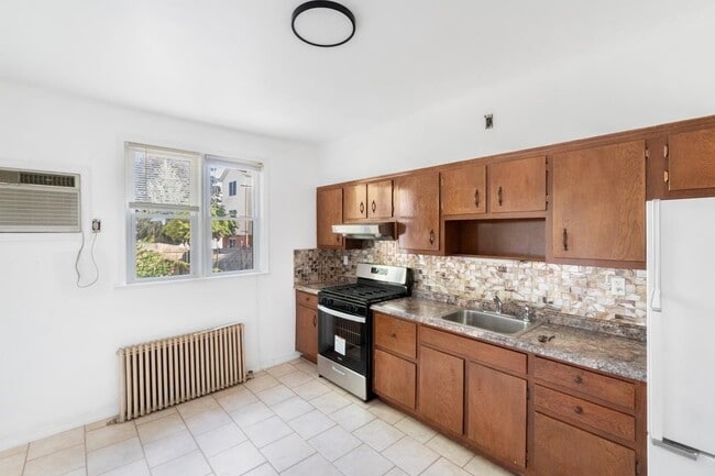 Foto del edificio - 182 Avenue F