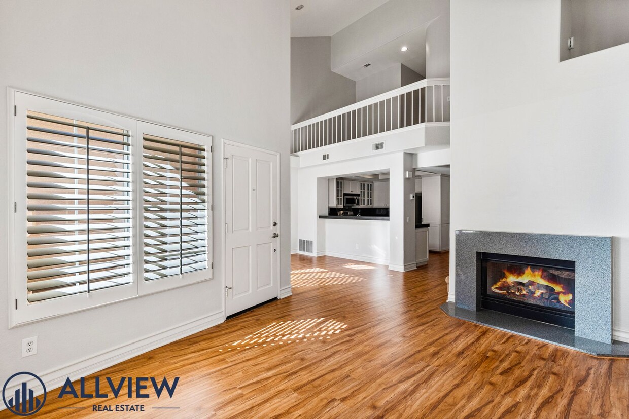 Primary Photo - 2 Bed, 2.5 Bath Condo with Loft Available ...