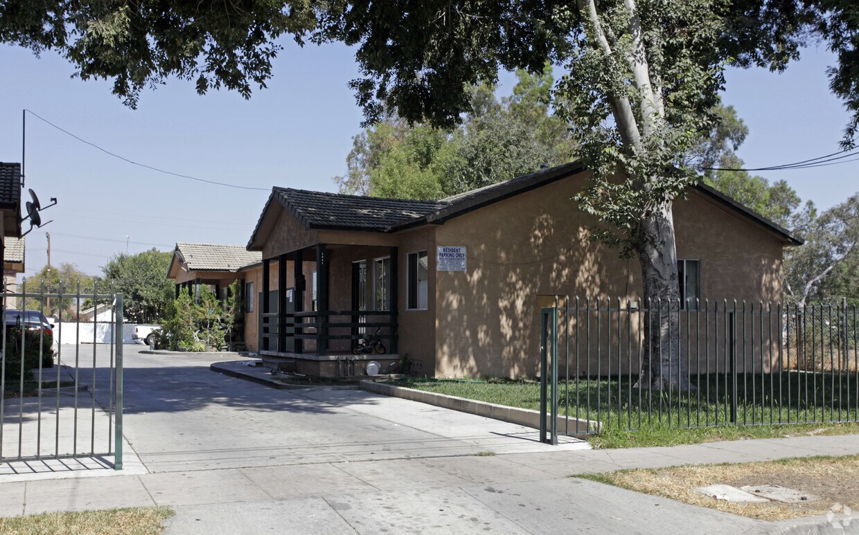 Foto del edificio - 1241-1271 N Davidson Ave