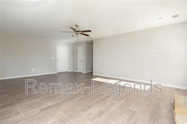 Building Photo - 82 Gray Field Ct