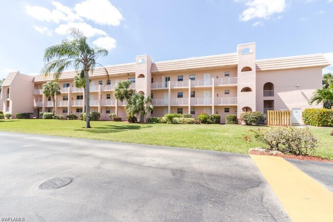 Building Photo - 150 Turtle Lake Ct