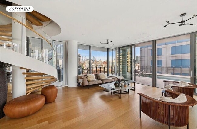 Building Photo - 68-70 Watts Street S16B