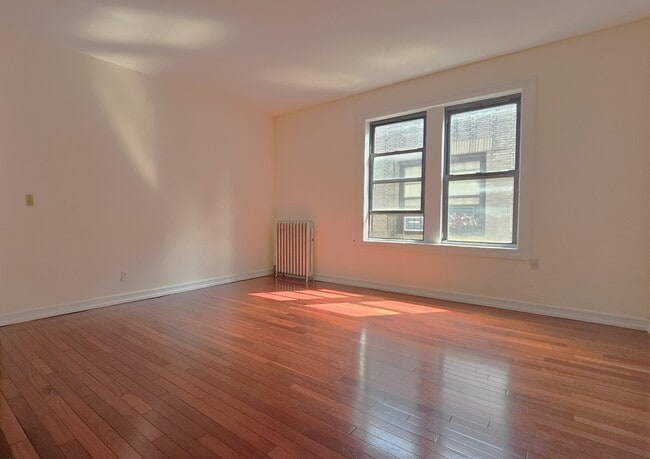 Foto del edificio - 280 Fort Washington Ave