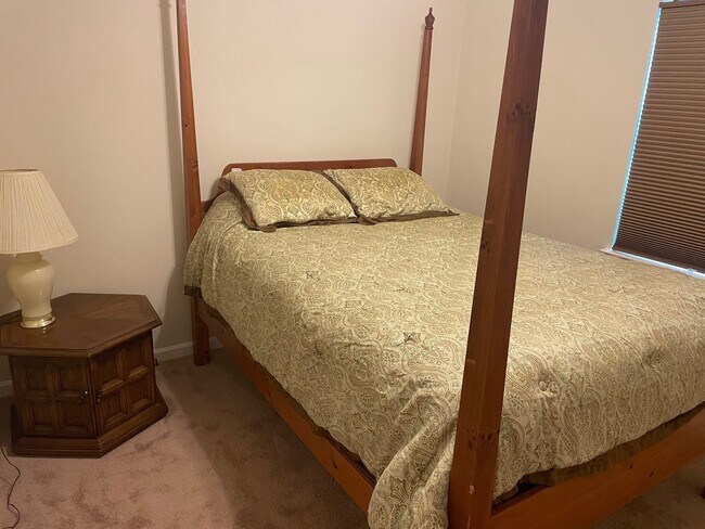 Foto del edificio - 107 Travellers Ln