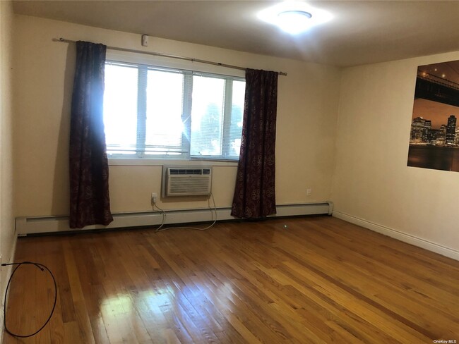 Building Photo - 212-14 42nd Ave